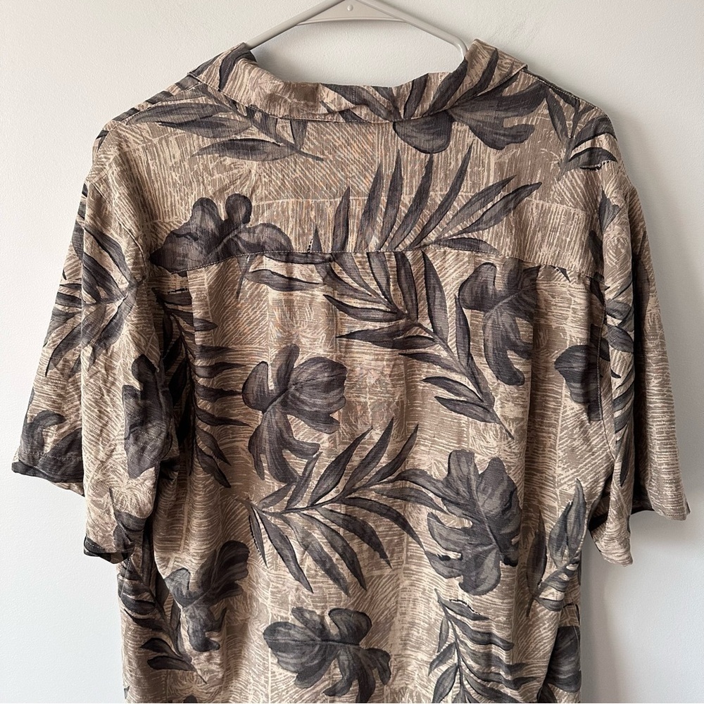 Havana Jack's Cafe Button Down Shirt Men's M Hawaiian Palm Trees Silk beige - Picture 9 of 10